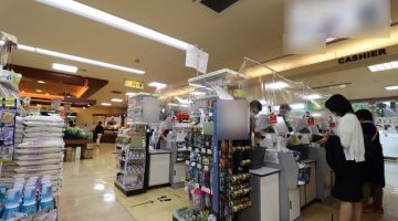 スーパー店内（レジ）
